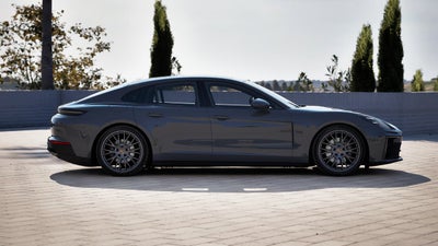 2026 Porsche Panamera Panamera 4