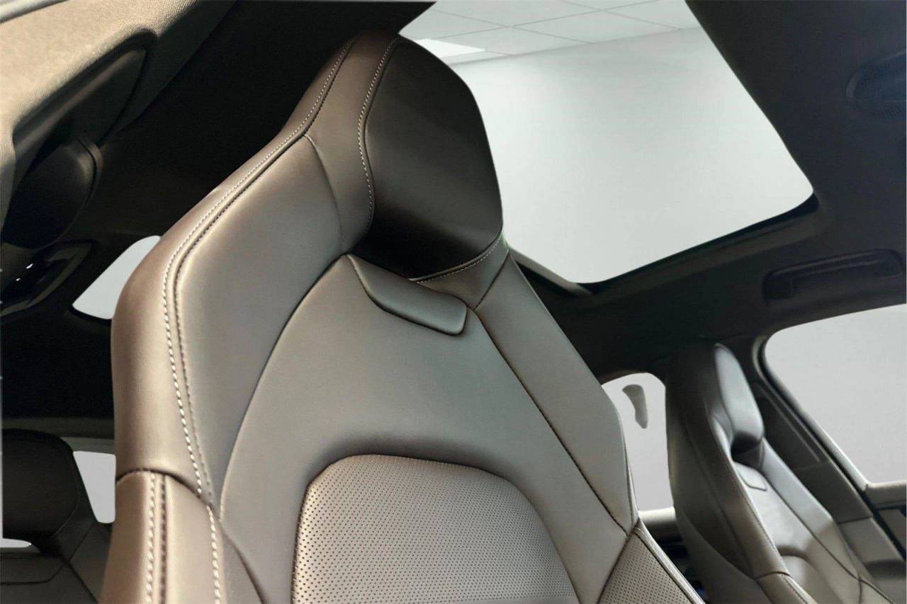 2025 Porsche Panamera Panamera