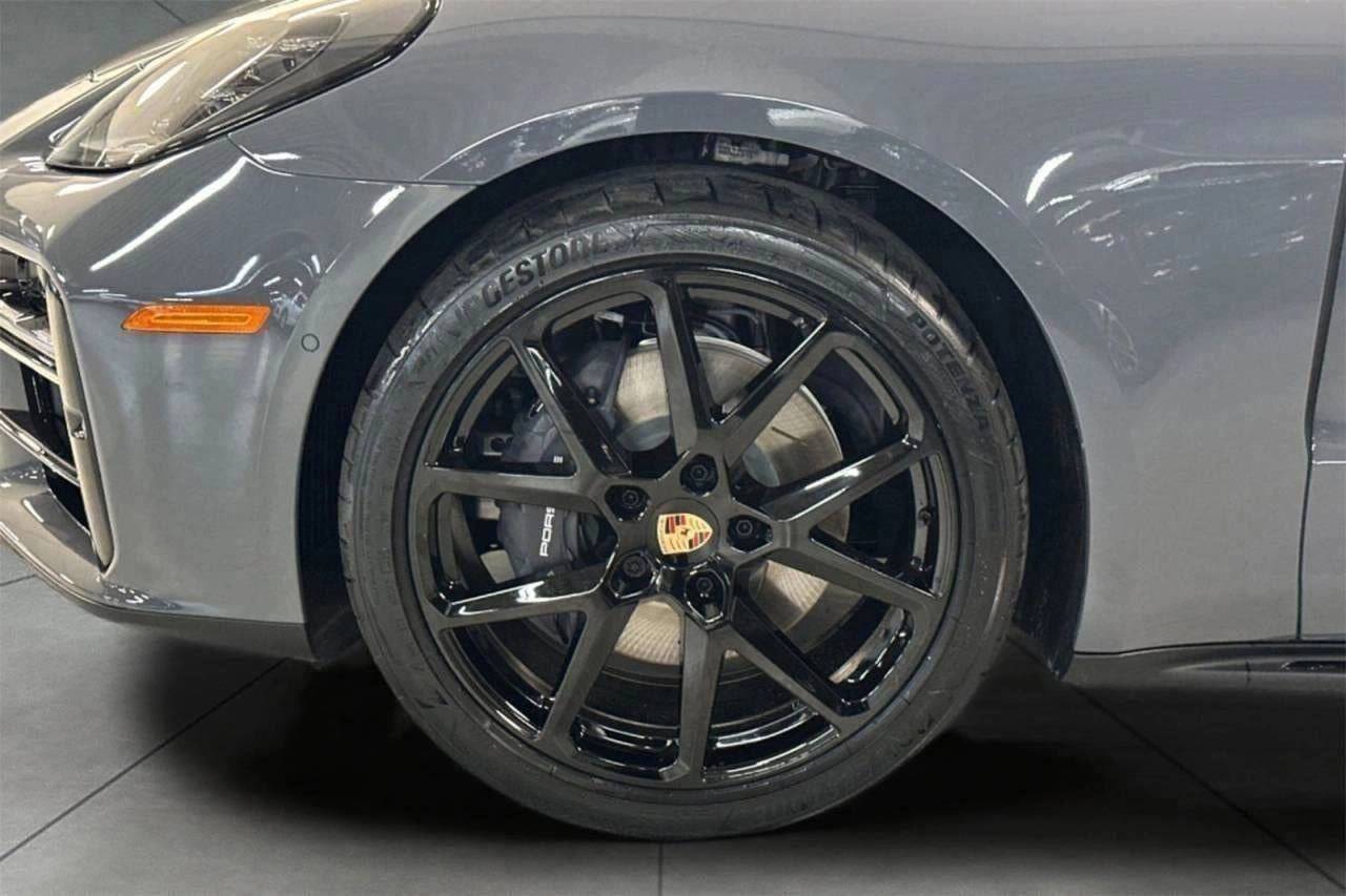 2025 Porsche Panamera Panamera