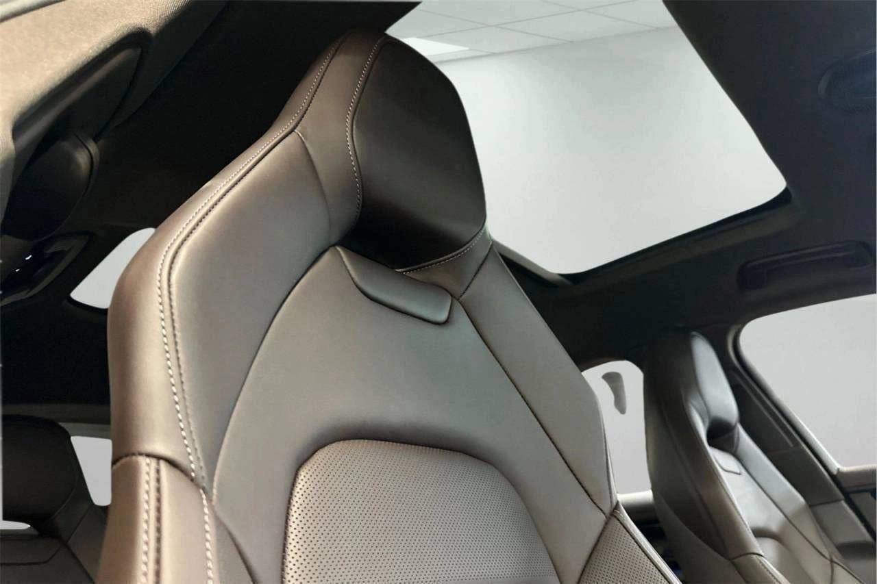 2025 Porsche Panamera Panamera