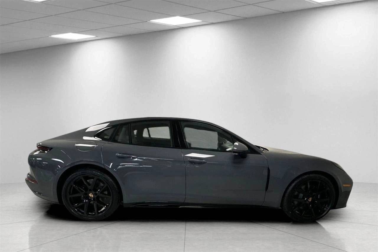2025 Porsche Panamera Panamera