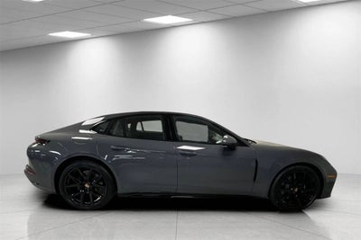 2025 Porsche Panamera Panamera
