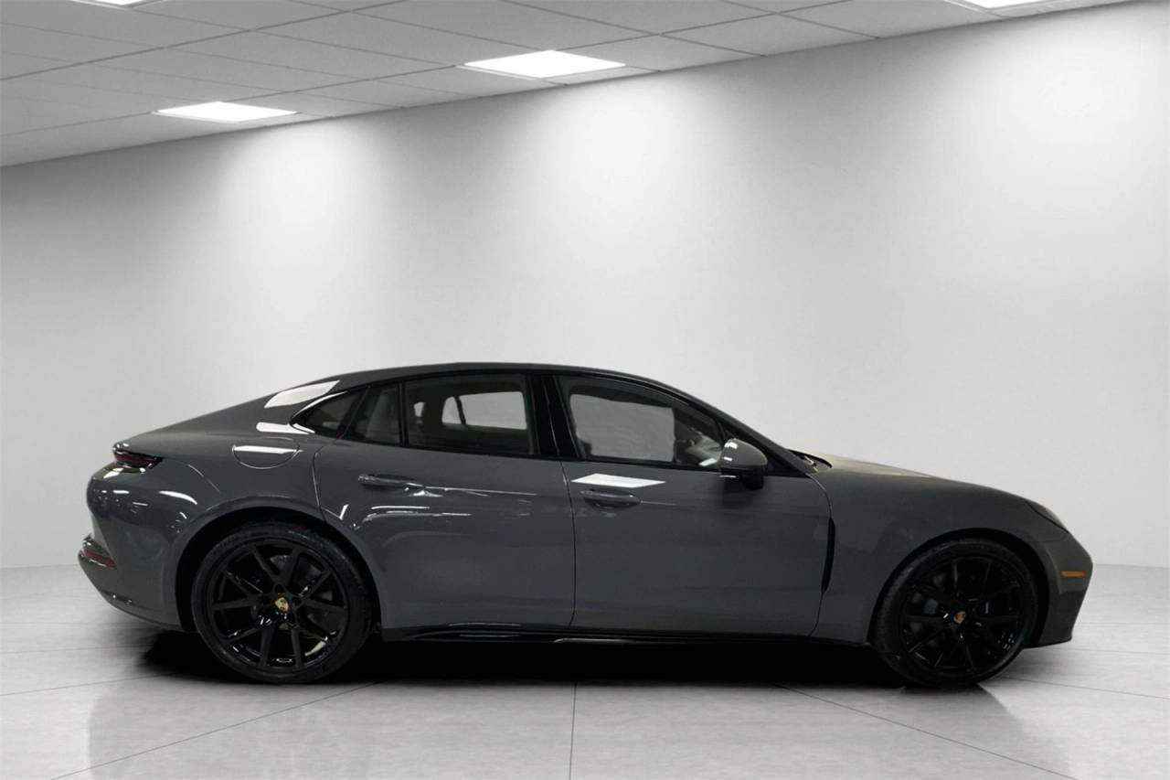 2025 Porsche Panamera Panamera