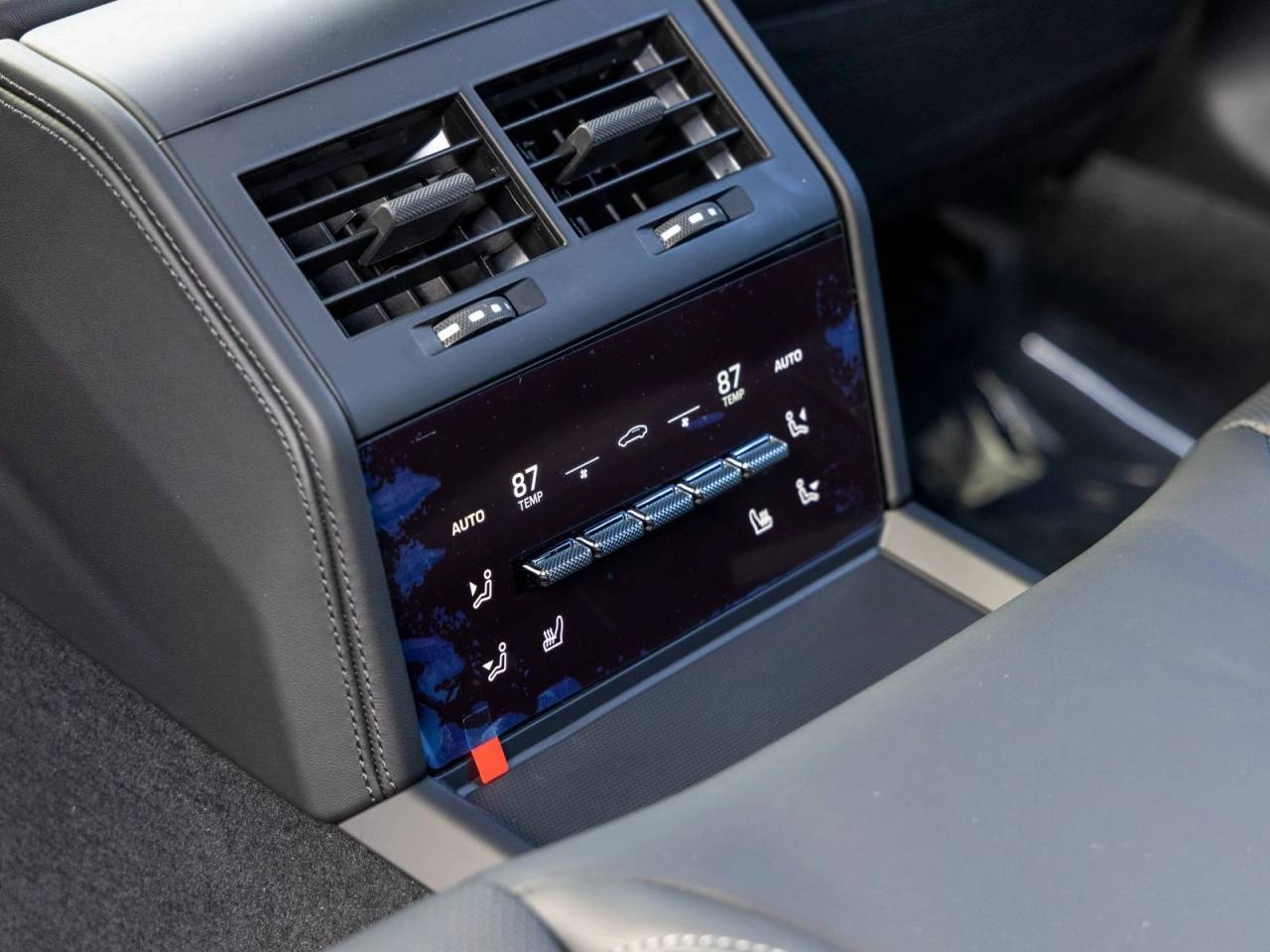 2026 Porsche Panamera Panamera 4