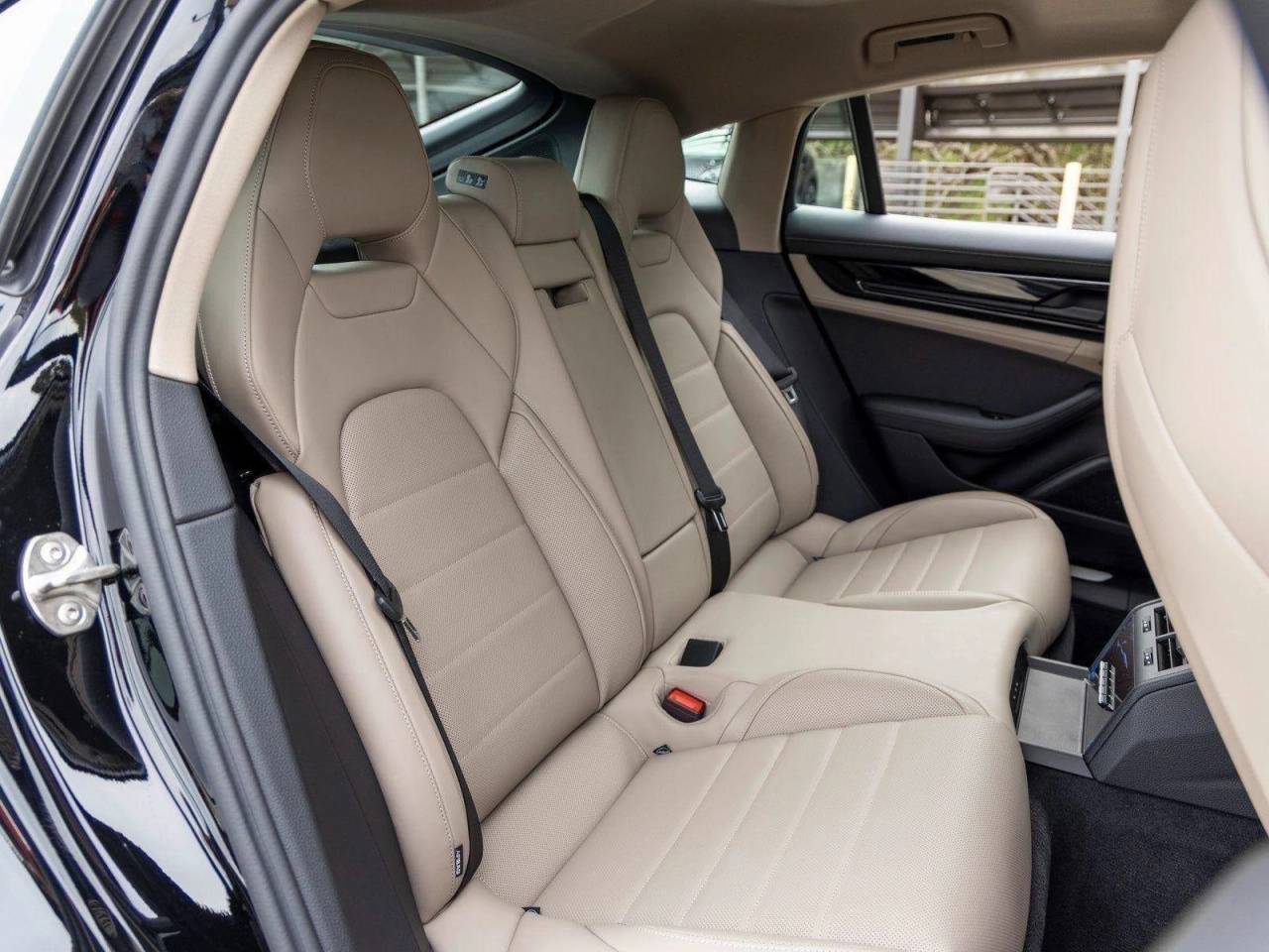 2025 Porsche Panamera Panamera