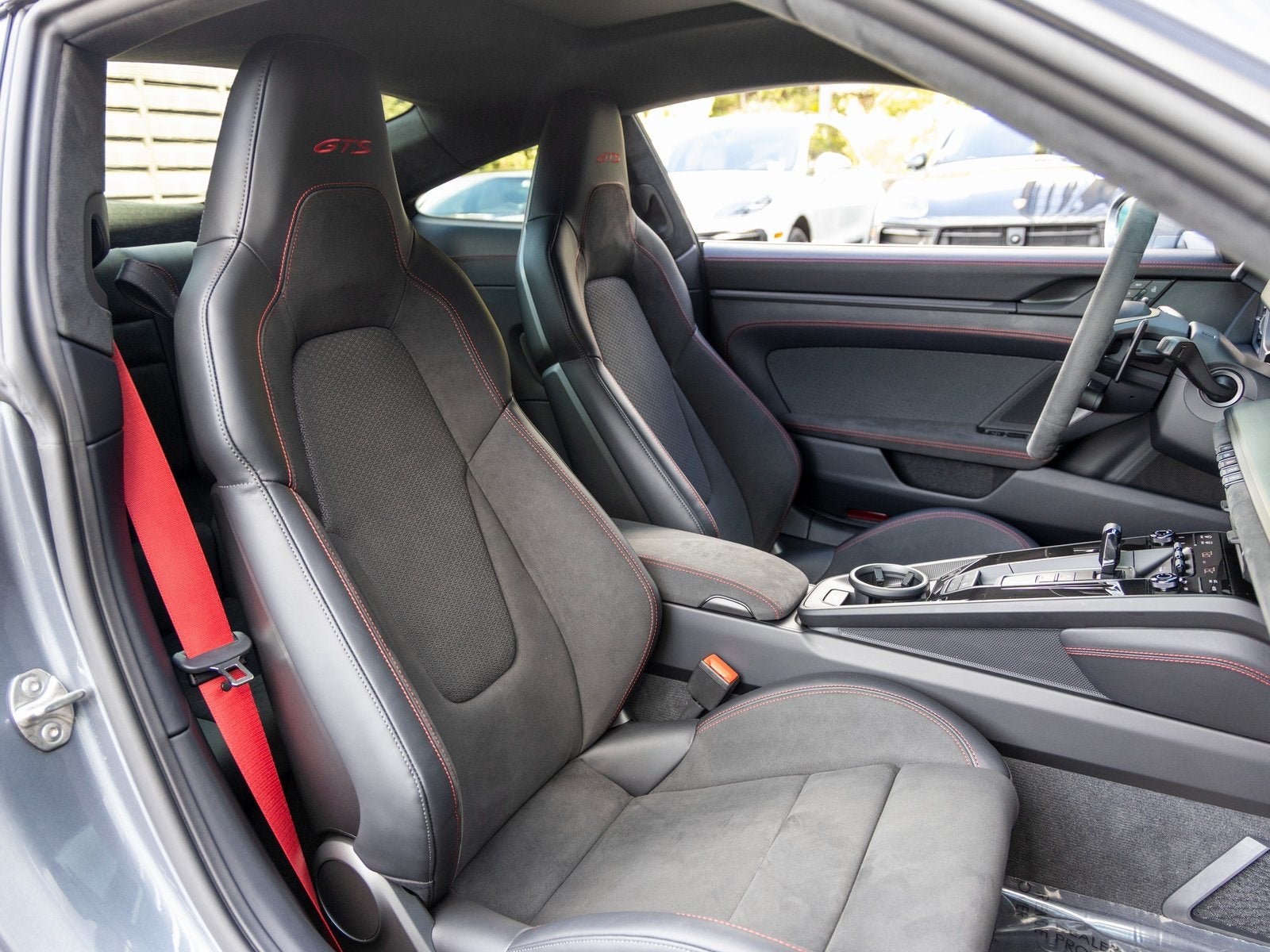 2025 Porsche 911 911 Carrera GTS