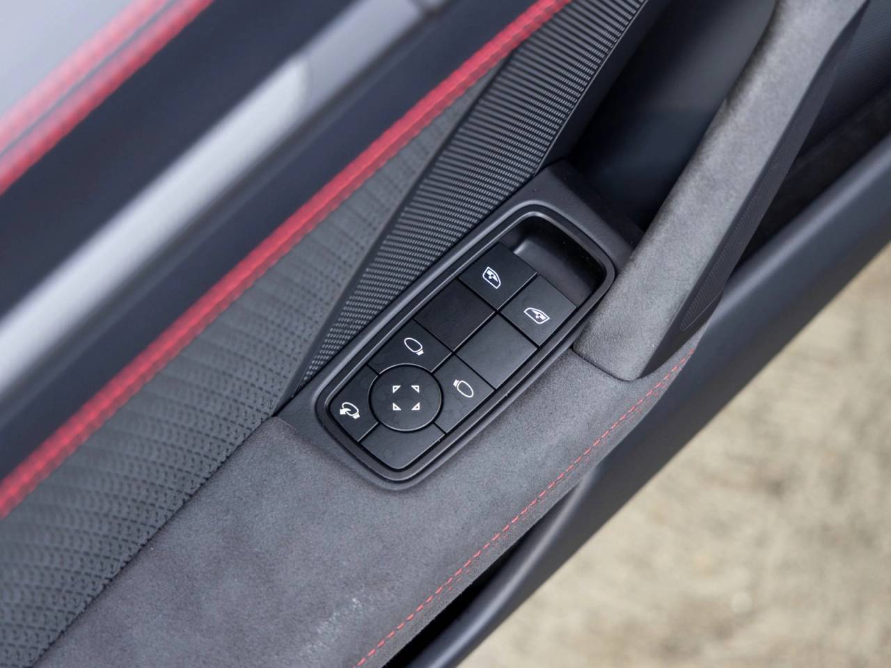 2025 Porsche 911 911 Carrera GTS