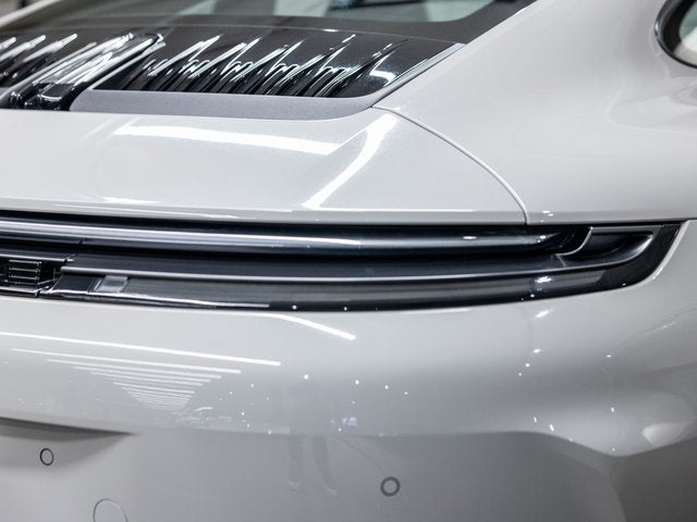 2025 Porsche 911 Carrera 4 GTS