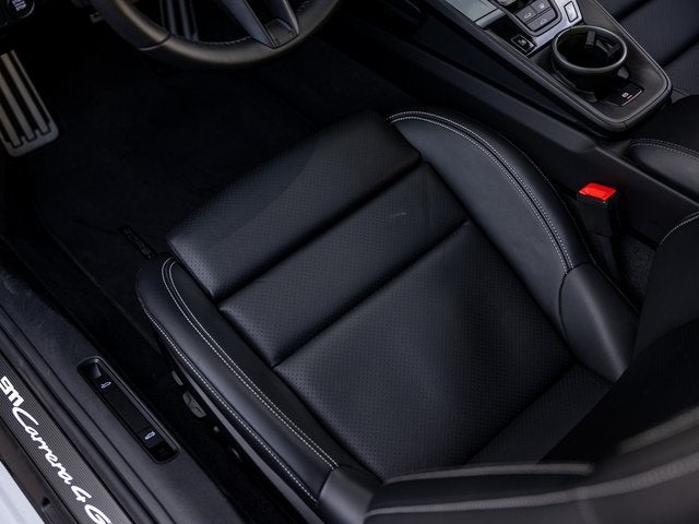 2025 Porsche 911 Carrera 4 GTS