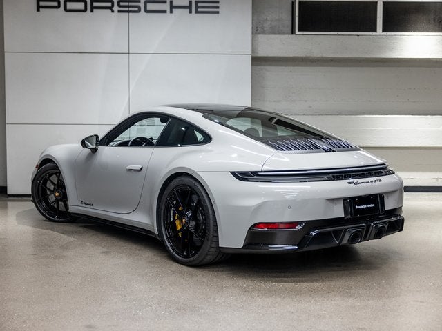 2025 Porsche 911 Carrera 4 GTS
