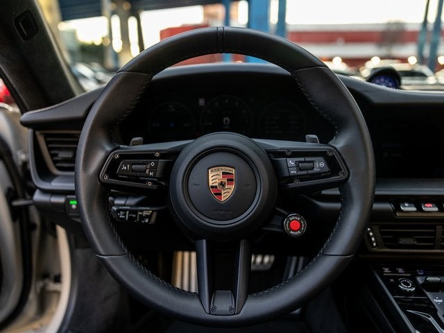 2025 Porsche 911 Carrera 4 GTS