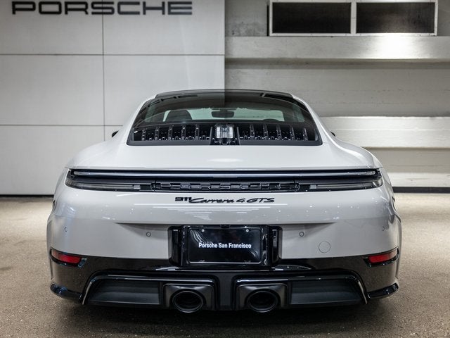 2025 Porsche 911 Carrera 4 GTS