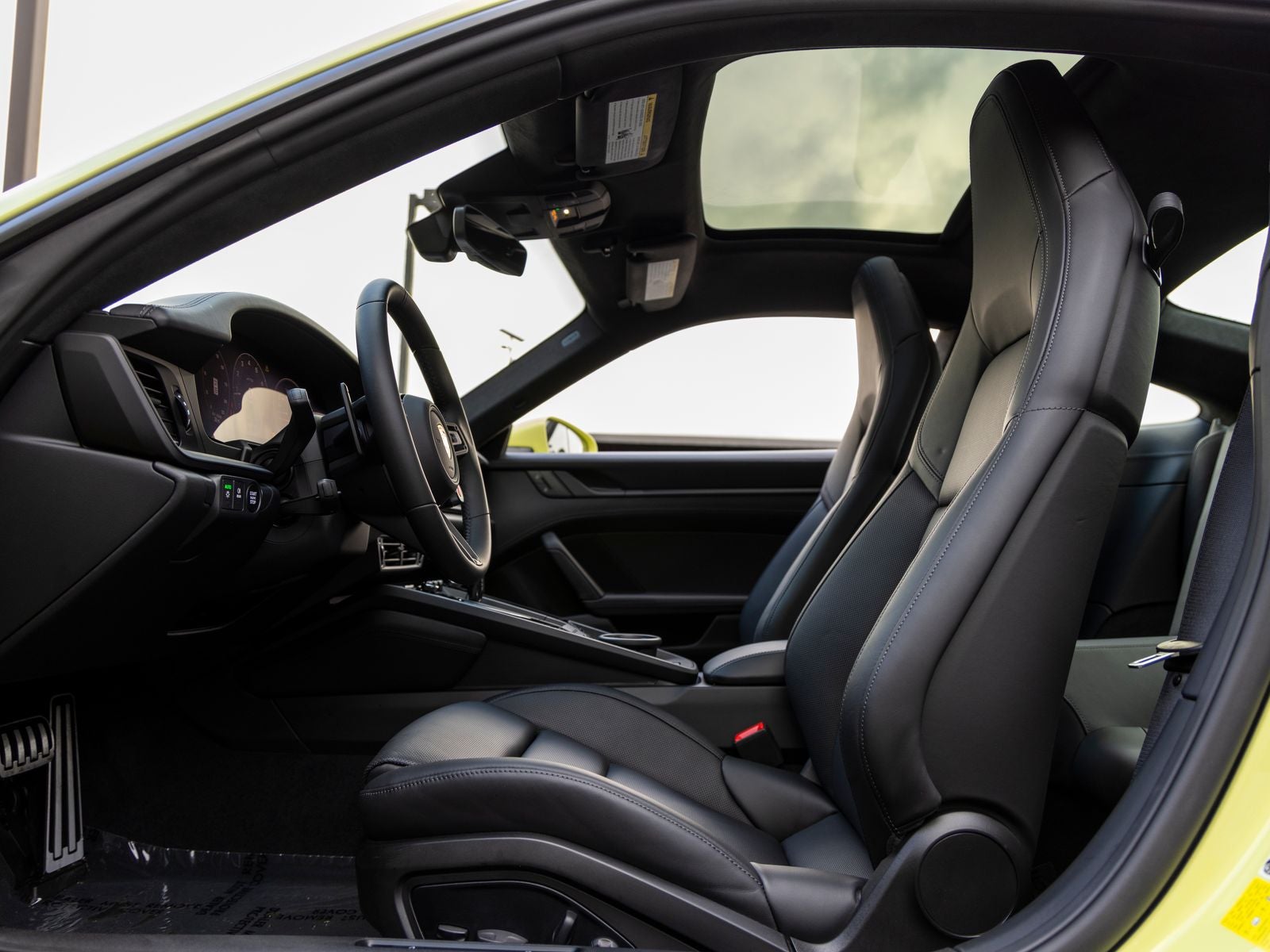 2025 Porsche 911 911 Carrera GTS