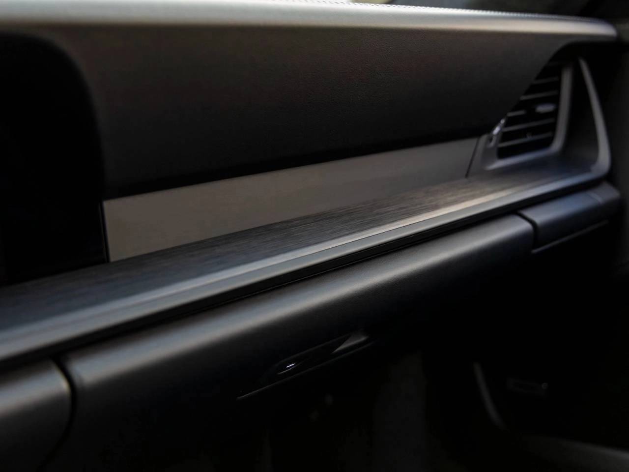 2025 Porsche 911 911 Carrera GTS