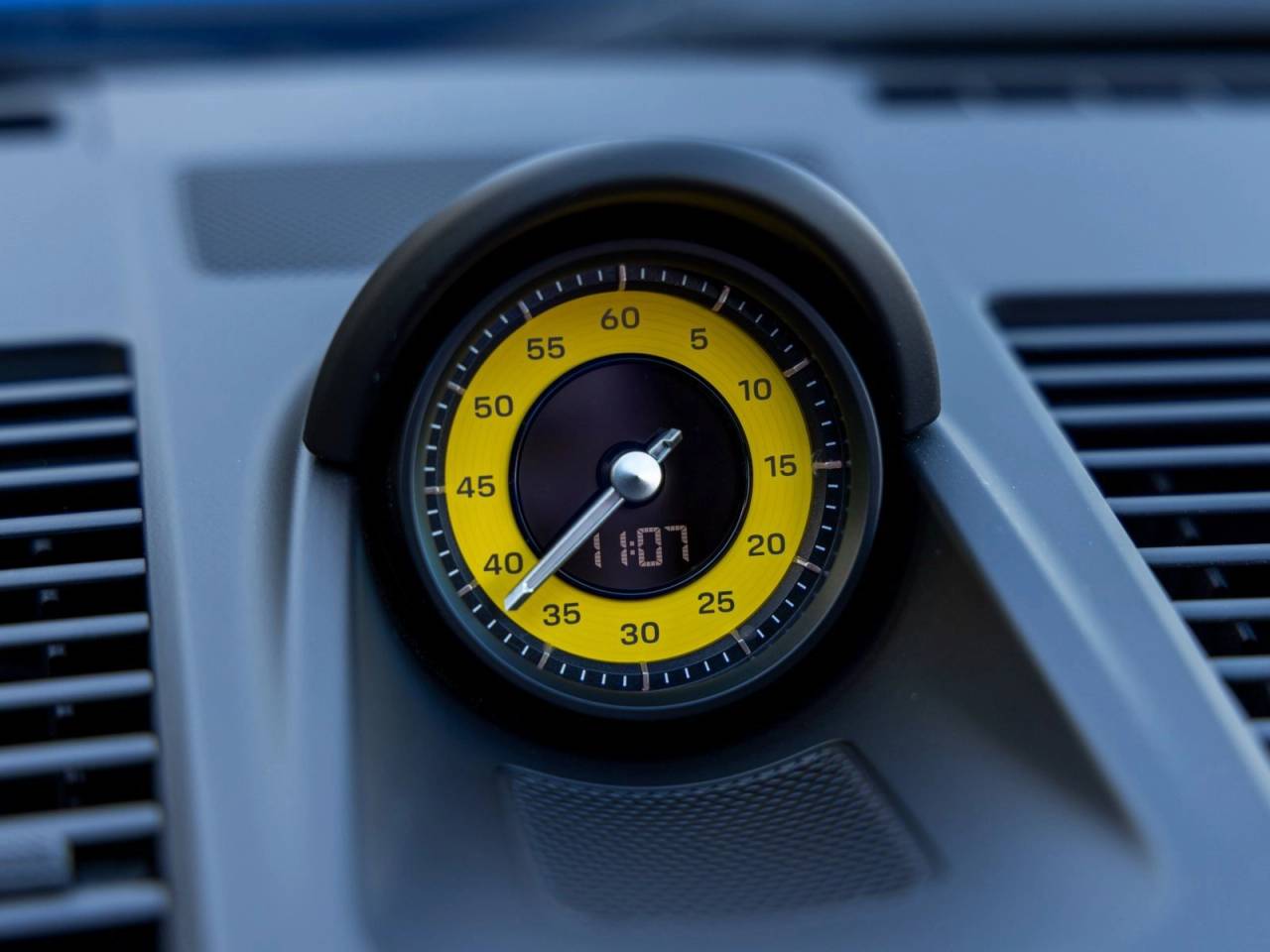 2025 Porsche 911 911 Carrera GTS