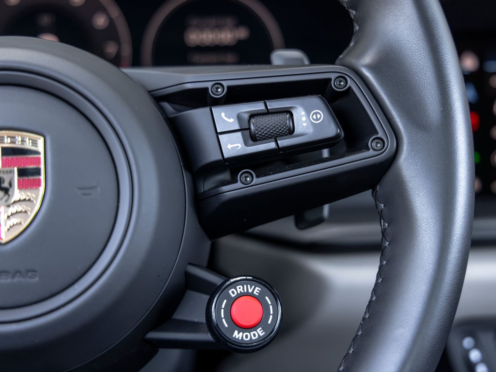 2025 Porsche 911 911 Carrera 4 GTS