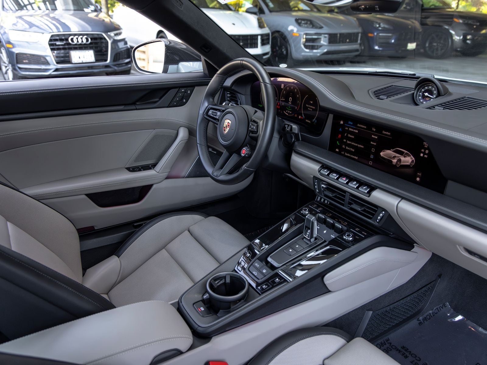 2025 Porsche 911 911 Carrera 4 GTS