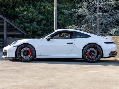 2025 Porsche 911 911 Carrera 4 GTS
