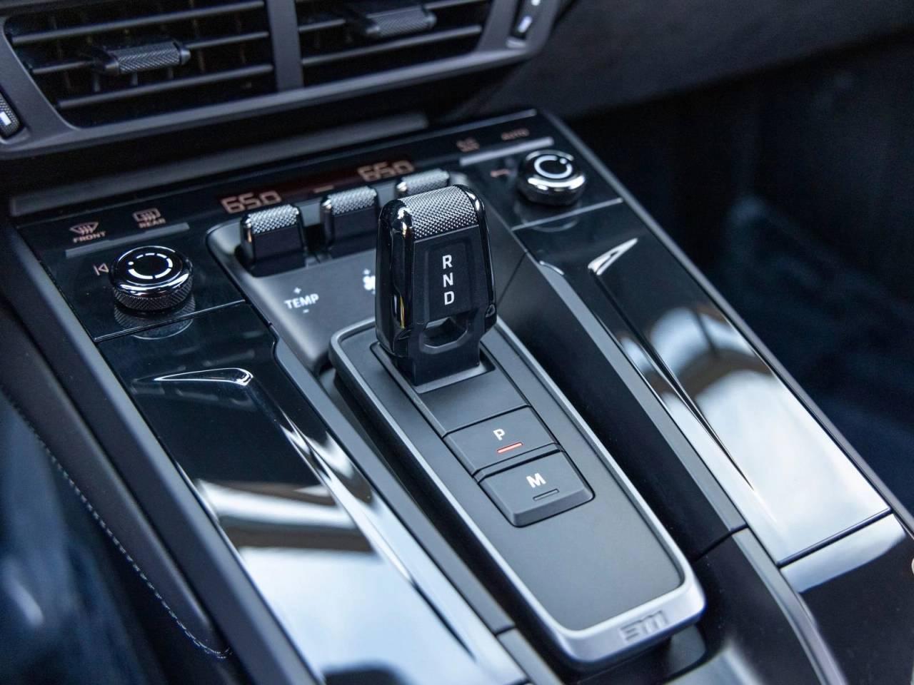 2025 Porsche 911 911 Carrera 4 GTS