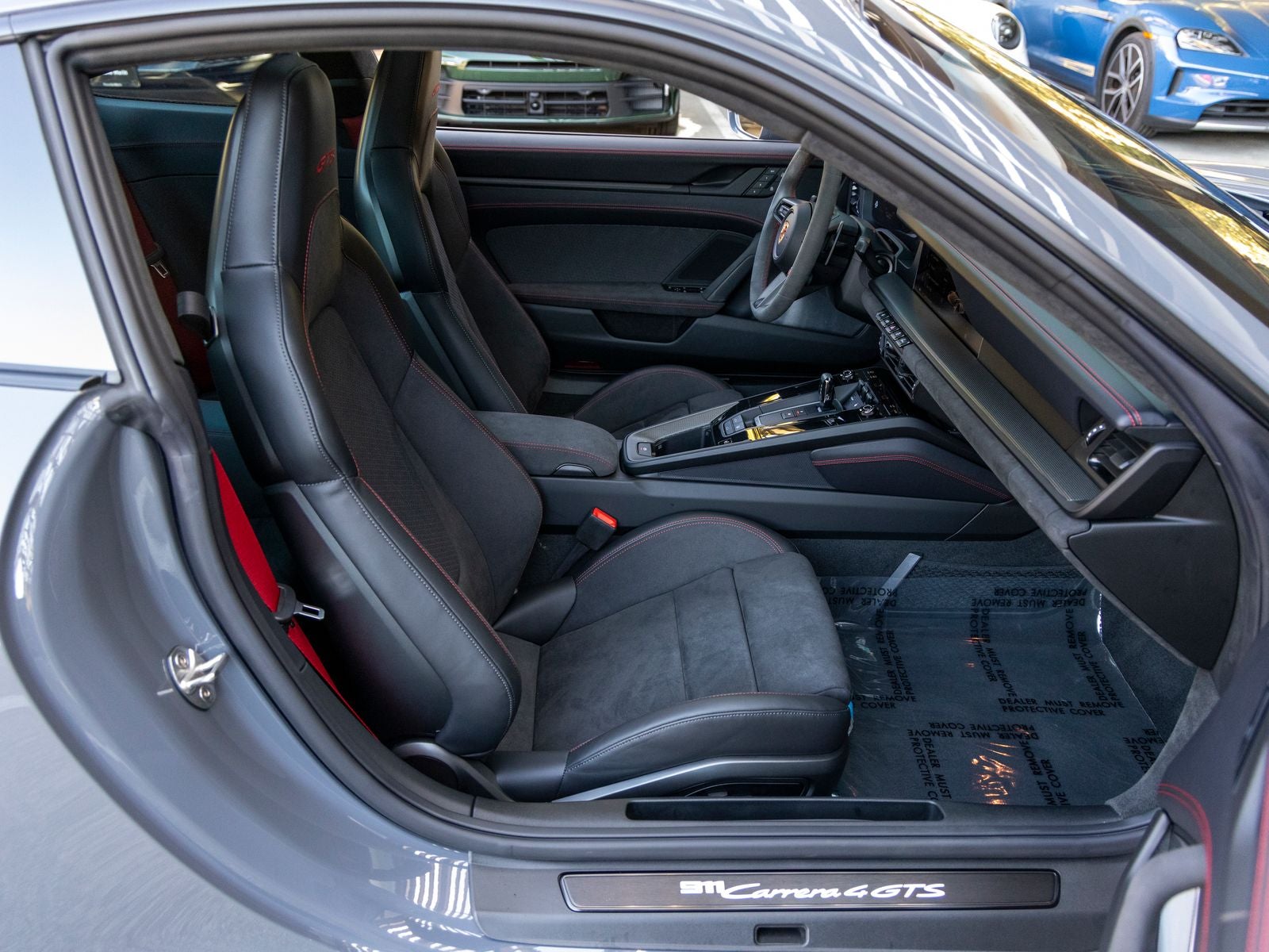 2025 Porsche 911 911 Carrera 4 GTS