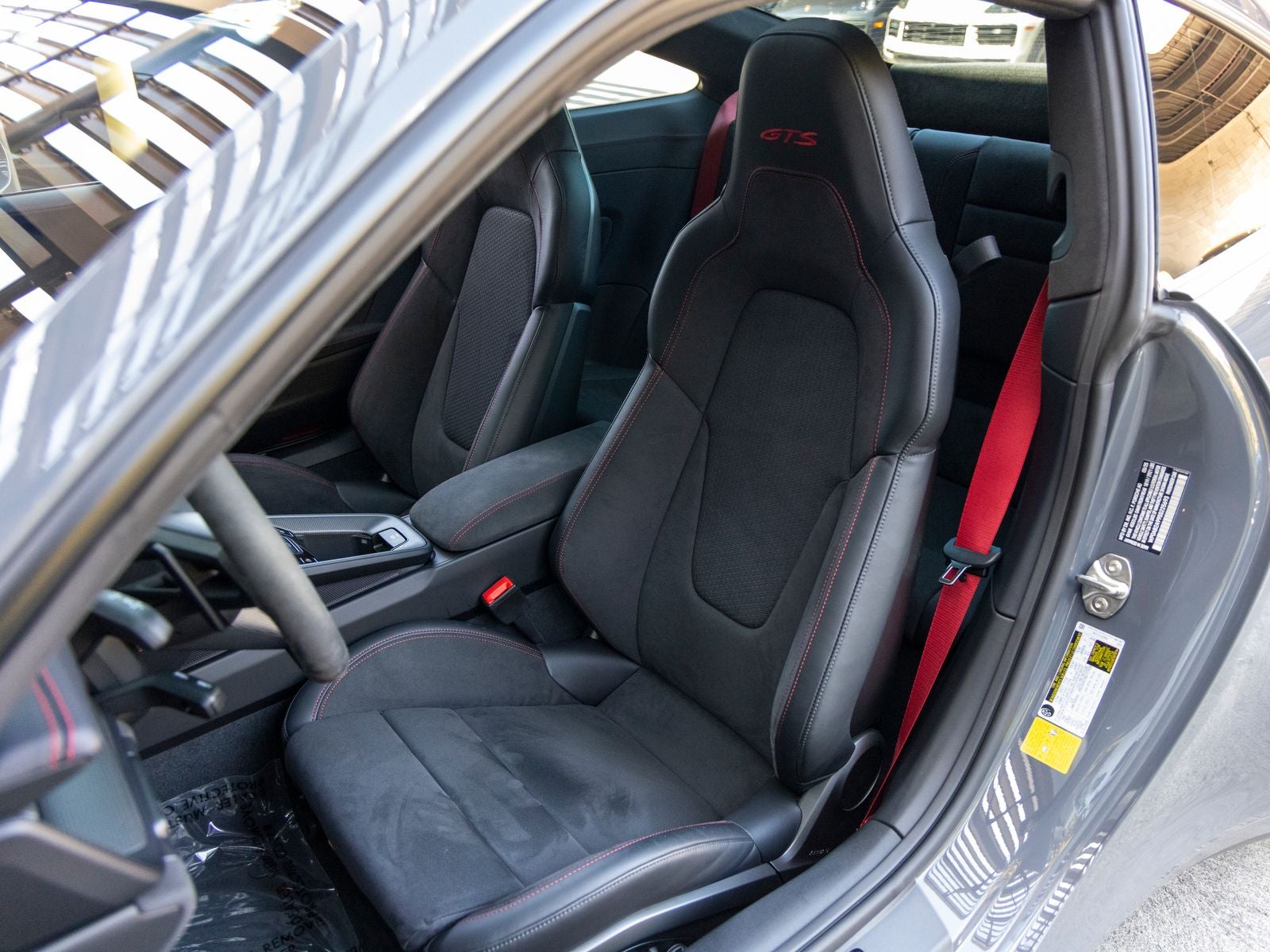 2025 Porsche 911 911 Carrera 4 GTS