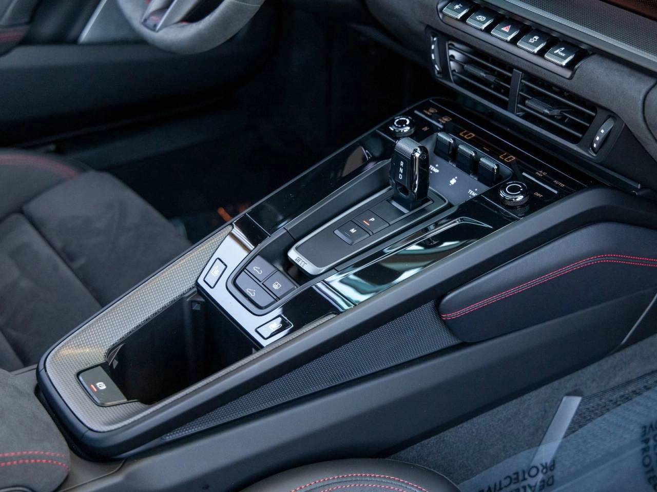 2025 Porsche 911 911 Carrera 4 GTS