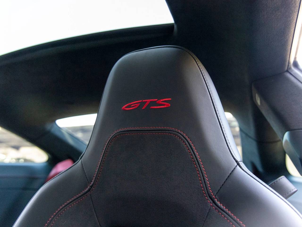 2025 Porsche 911 911 Carrera 4 GTS