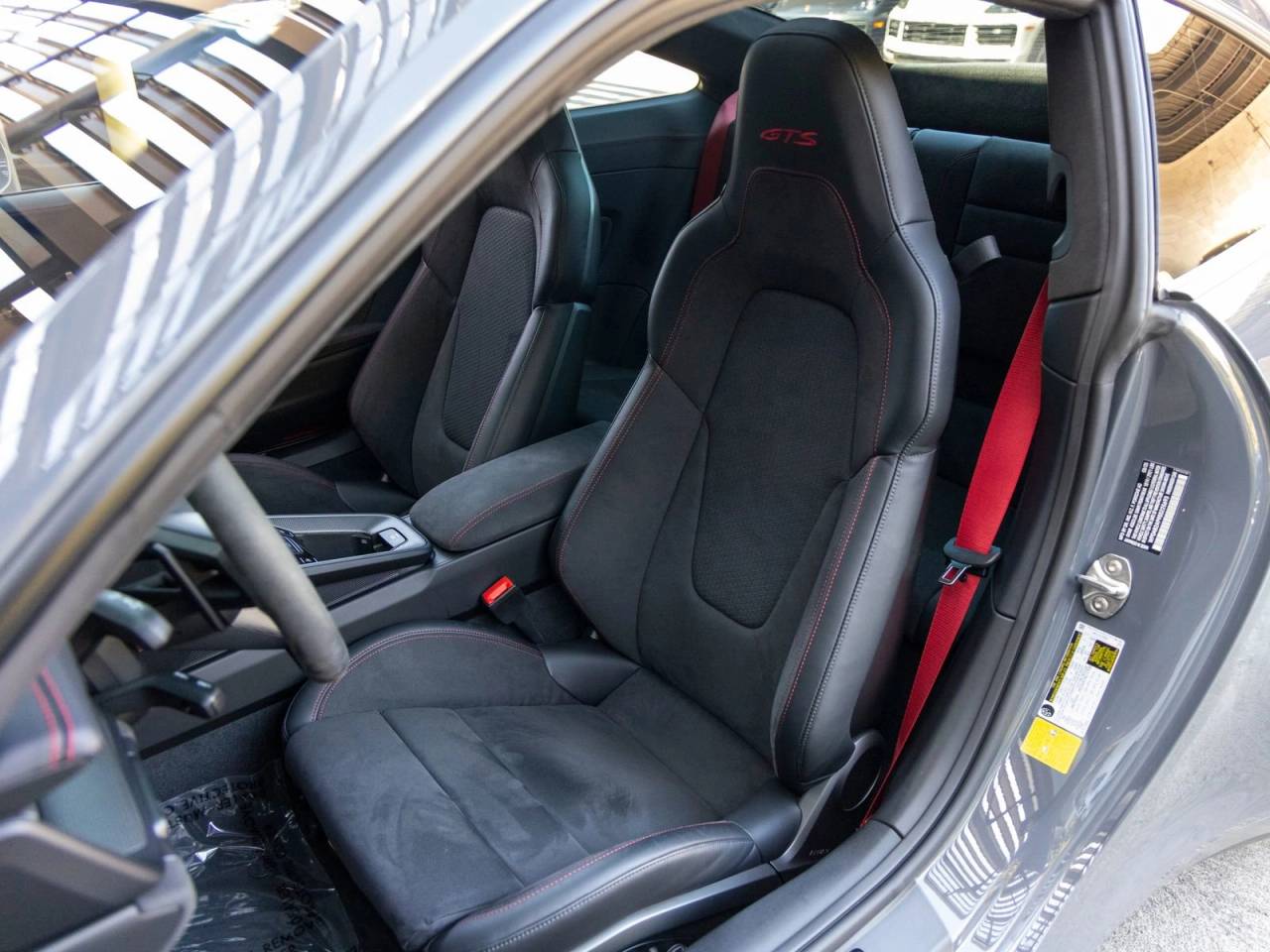 2025 Porsche 911 911 Carrera 4 GTS