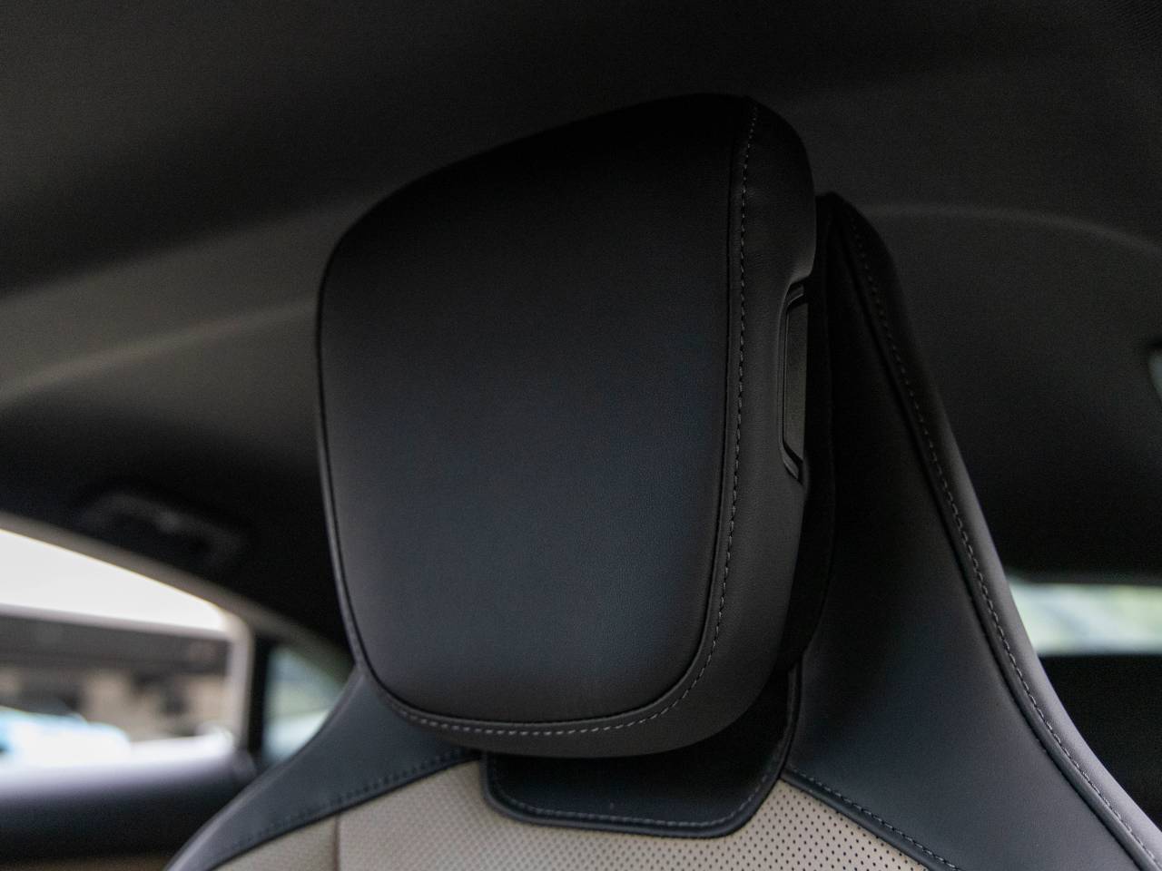 2025 Porsche Taycan Taycan 4S