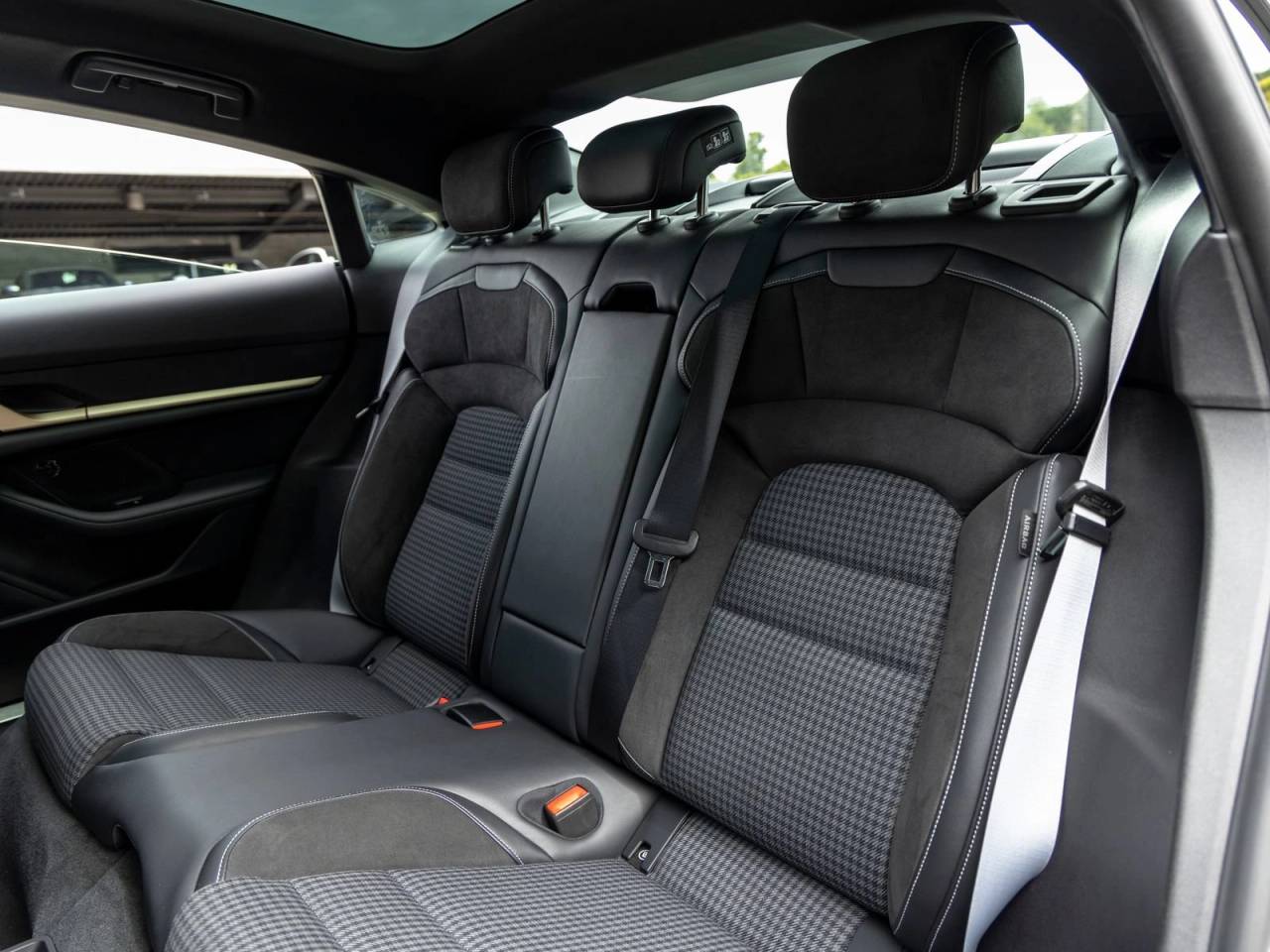 2025 Porsche Taycan Taycan 4S