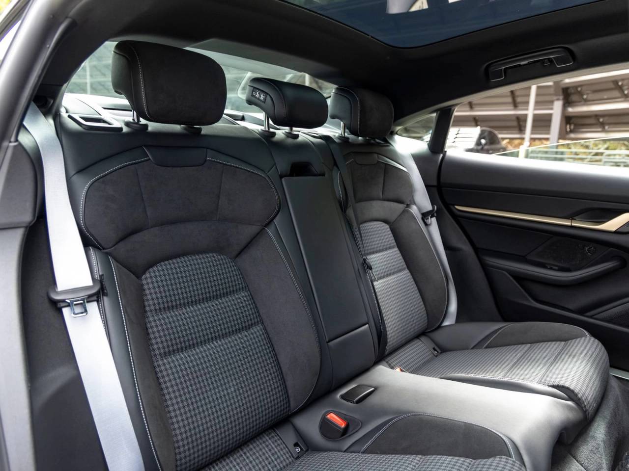 2025 Porsche Taycan Taycan 4S