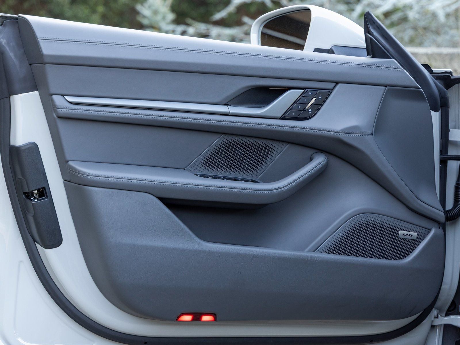 2025 Porsche Taycan 4S