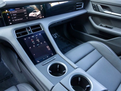 2025 Porsche Taycan 4S