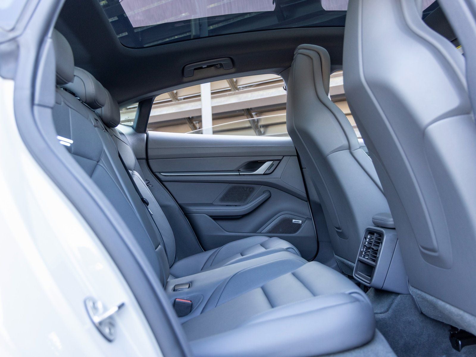 2025 Porsche Taycan 4S