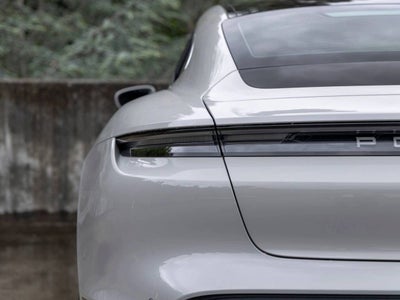 2022 Porsche Taycan 4S