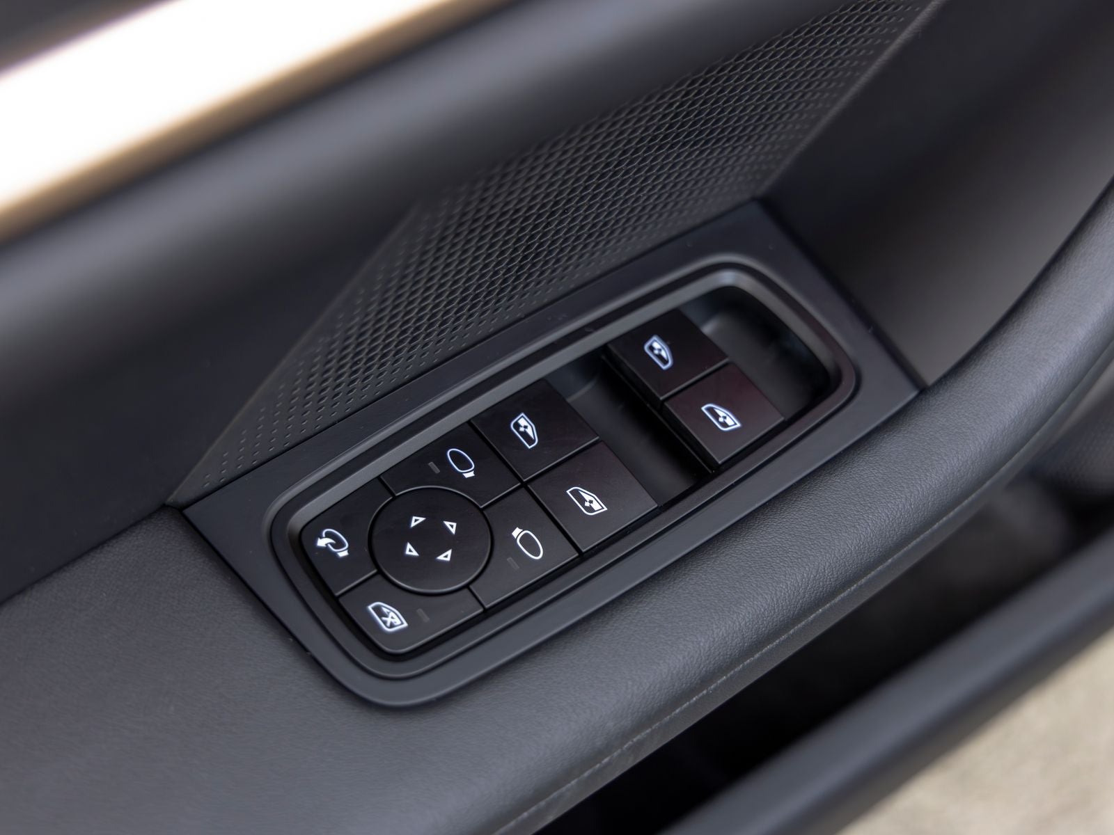 2025 Porsche Taycan Taycan 4S