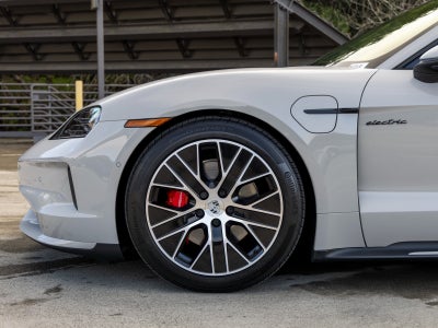2026 Porsche Taycan 4S