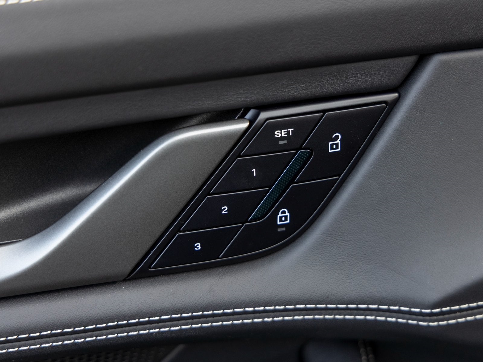 2026 Porsche Taycan 4S