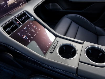 2026 Porsche Taycan 4S