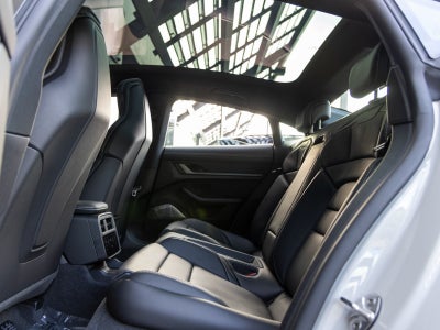 2026 Porsche Taycan 4S