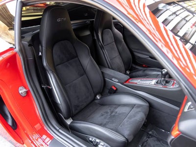 2016 Porsche 718 Cayman GT4