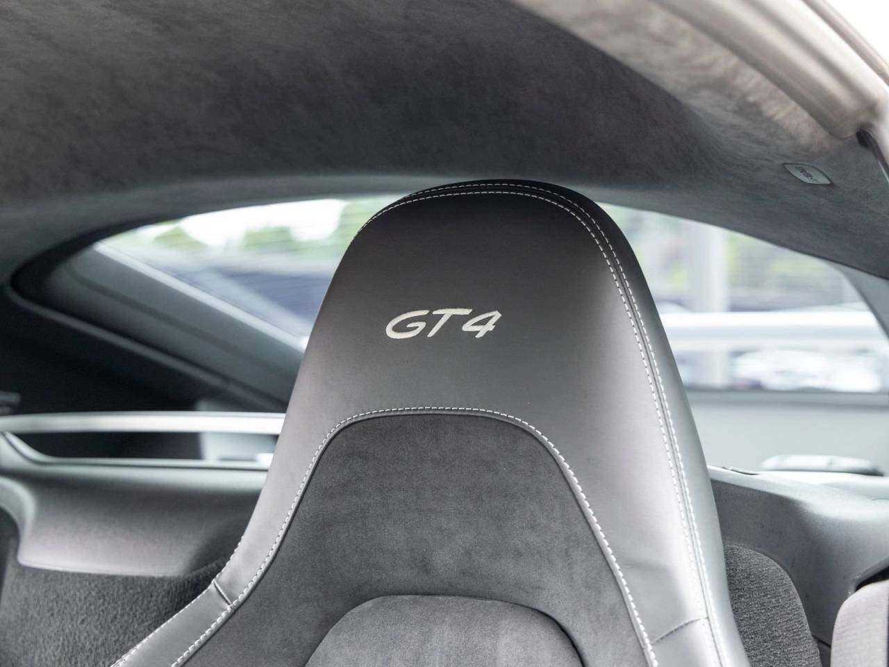 2020 Porsche 718 Cayman GT4