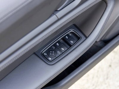 2024 Porsche Taycan Turbo