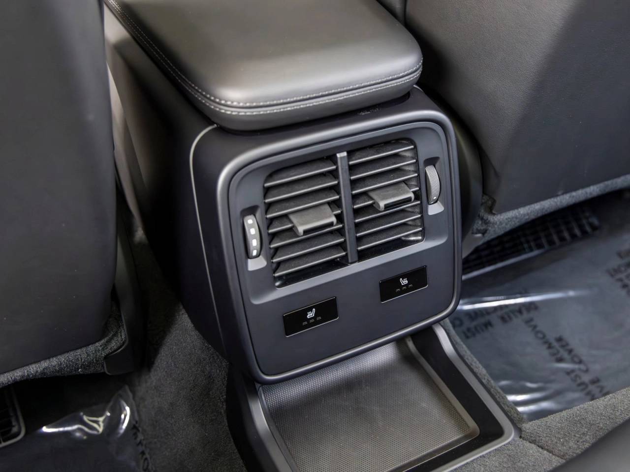 2024 Porsche Taycan Turbo