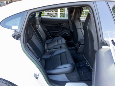 2023 Porsche Taycan Taycan Turbo (MY23)