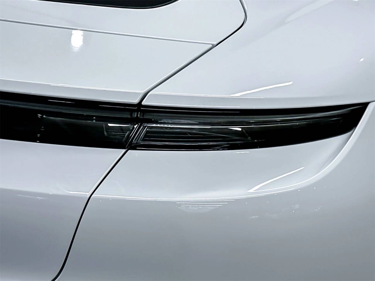 2023 Porsche Taycan Taycan Turbo (MY23)