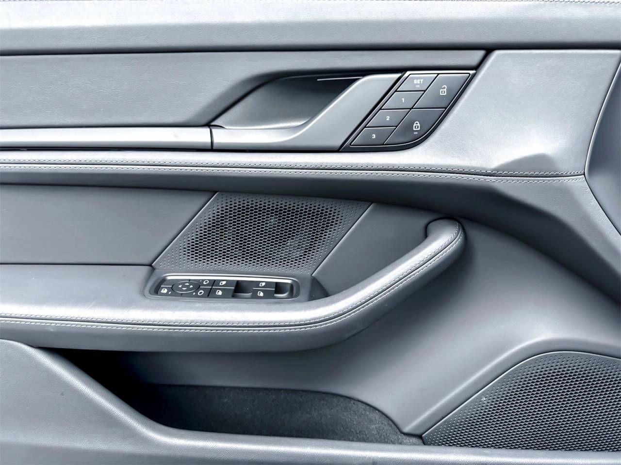 2023 Porsche Taycan Taycan Turbo (MY23)