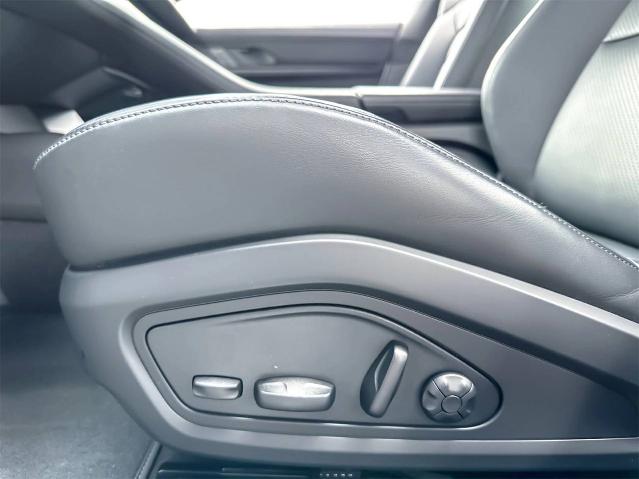 2023 Porsche Taycan Taycan Turbo (MY23)