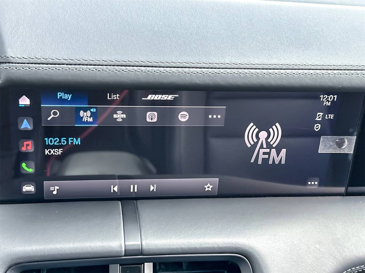 2023 Porsche Taycan Taycan Turbo (MY23)