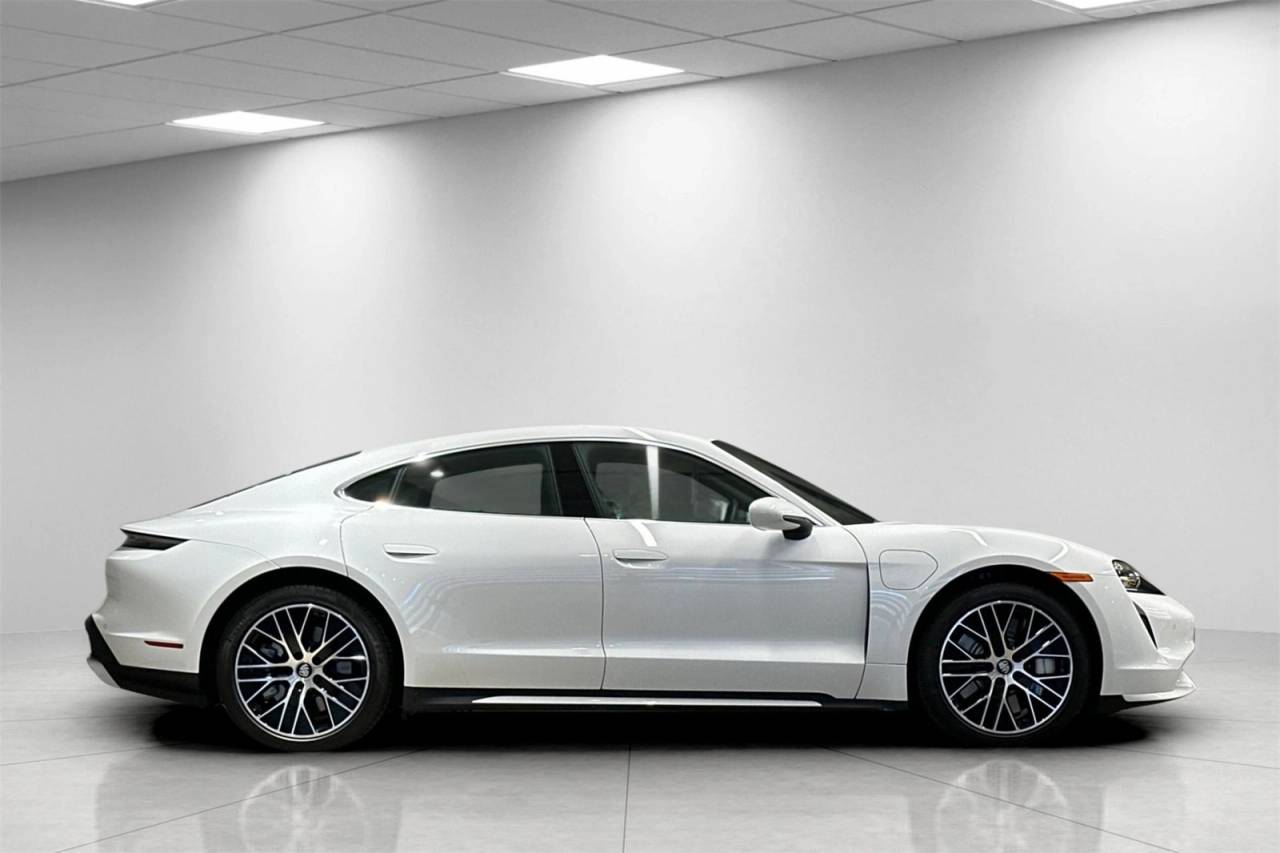 2023 Porsche Taycan Taycan Turbo (MY23)